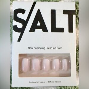 Non-damaging Press-on Nails - White